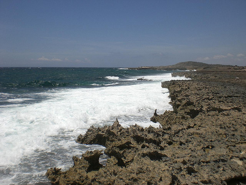 atlantic-aruba-waves atlantic aruba waves